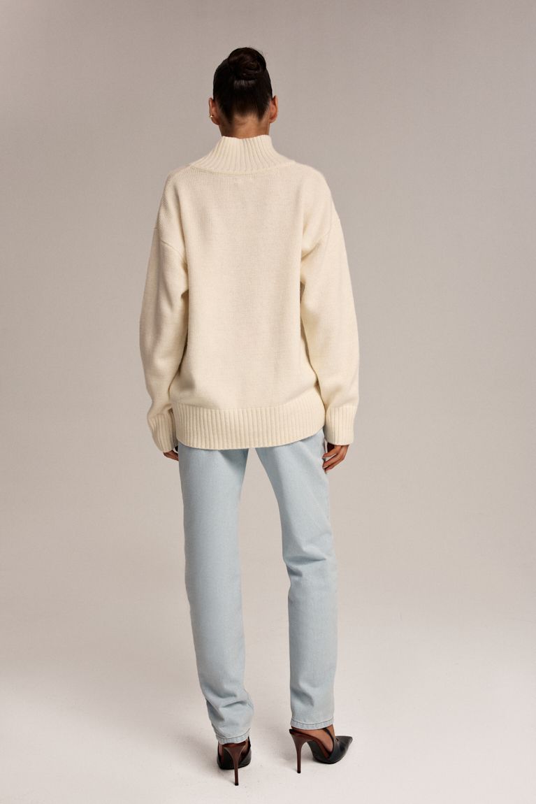 Светр вовна молочний