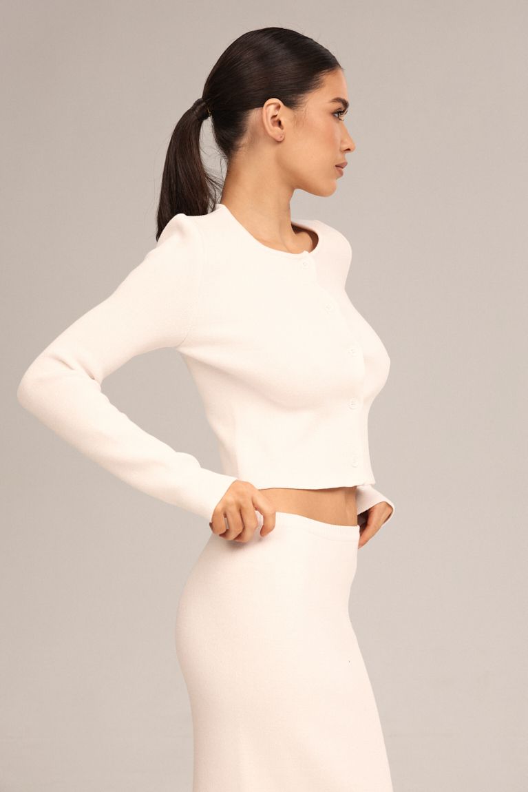 Костюм в'язаний зі спідницею білий