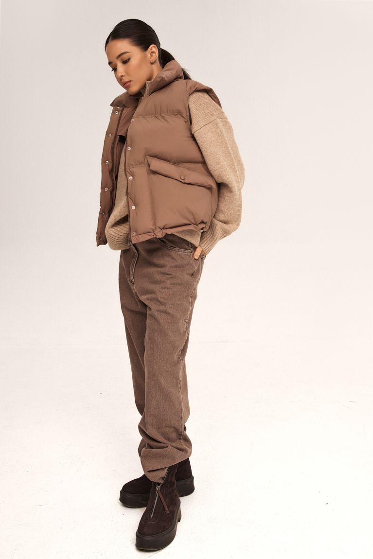 Жилет дутий на блискавці