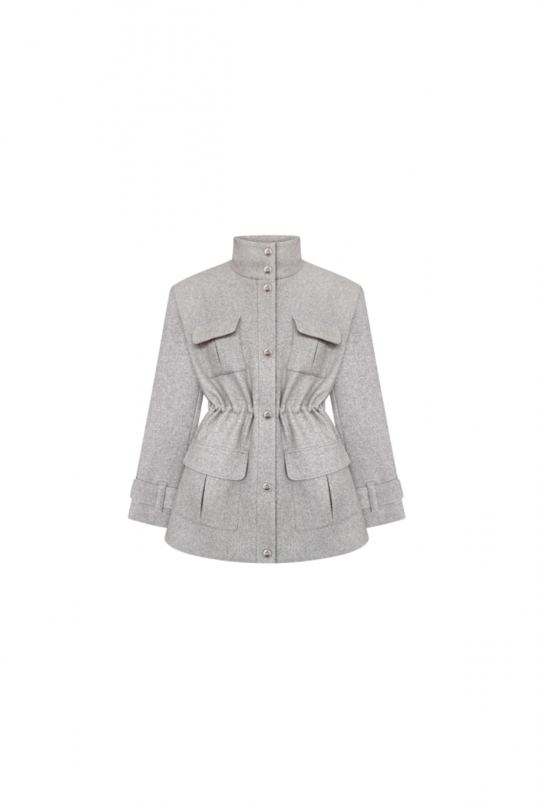 Напівпальто на кулісці