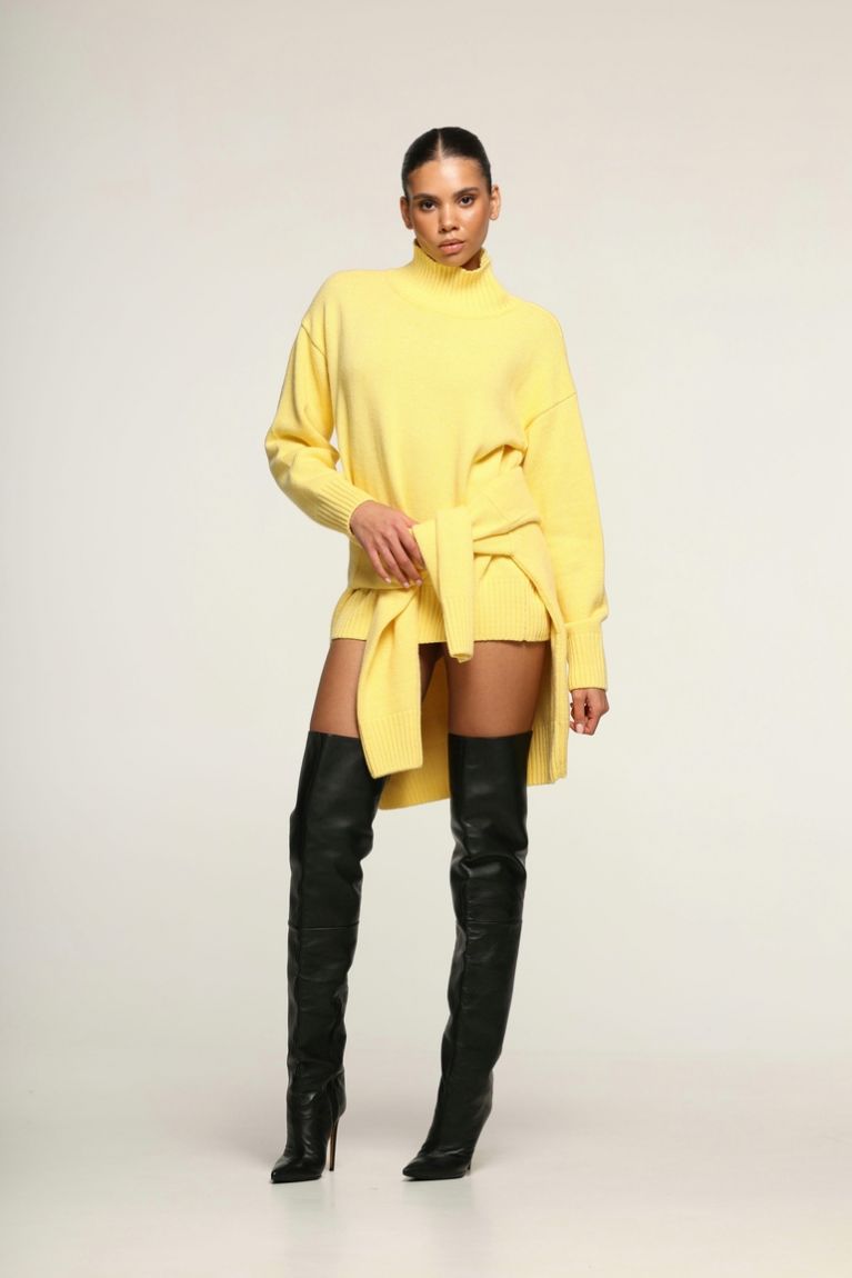 Светр вовна жовтий